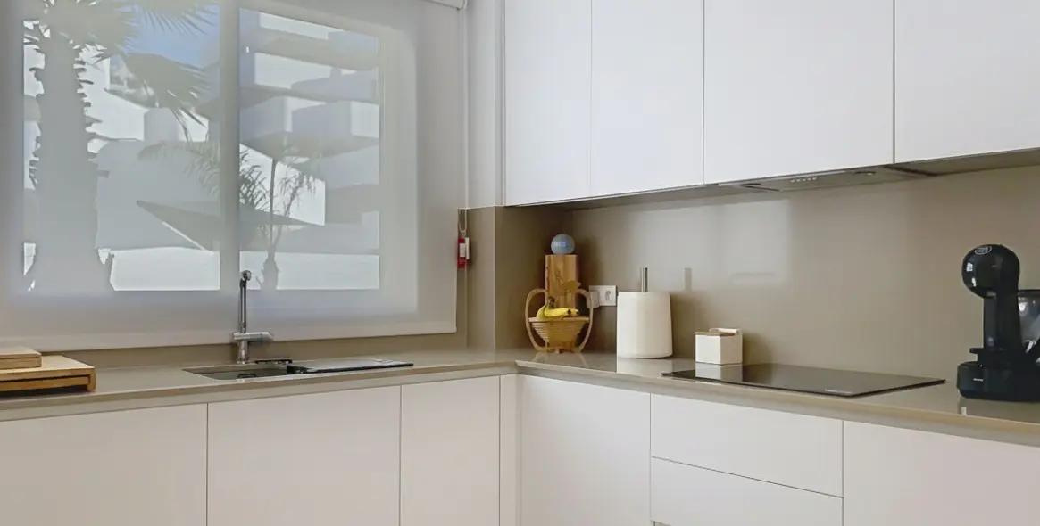 Venta de apartamento en planta baja en Estepona 17