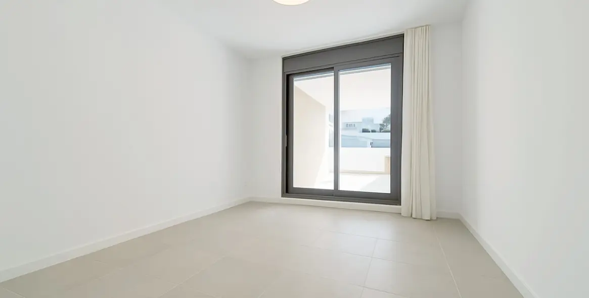 Sale of ground floor apartment in Estepona 35