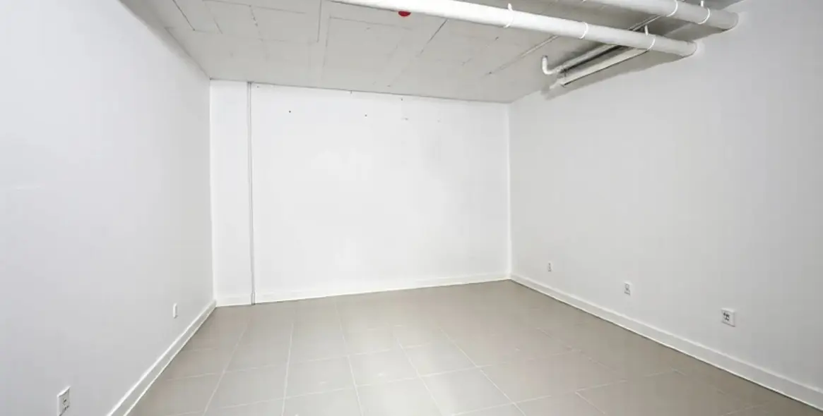 Sale of ground floor apartment in Estepona 40