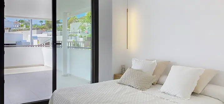 Venta de apartamento en planta baja en Estepona 3