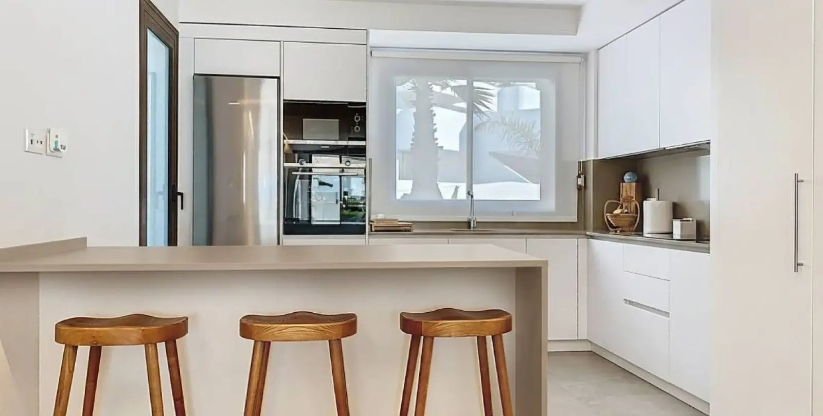 Продажа апартаментов на первом этаже в Estepona 3