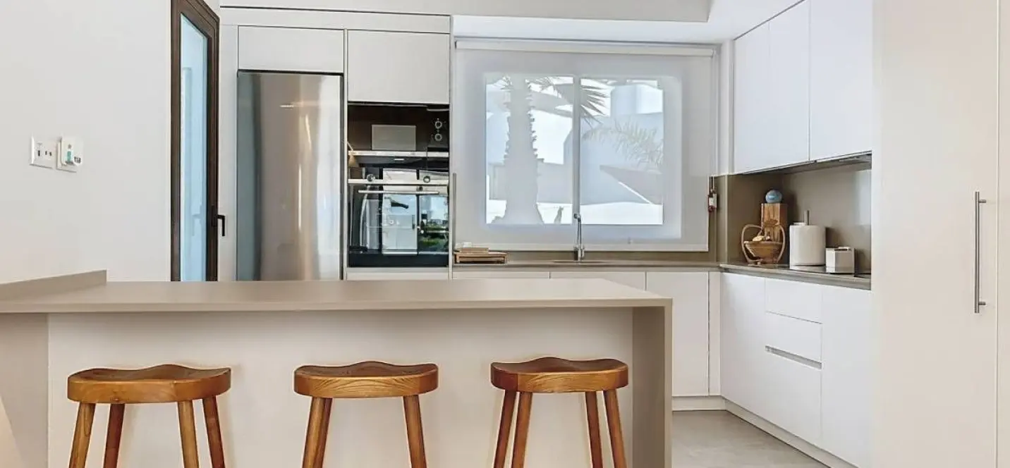 Продажа апартаментов на первом этаже в Estepona 2