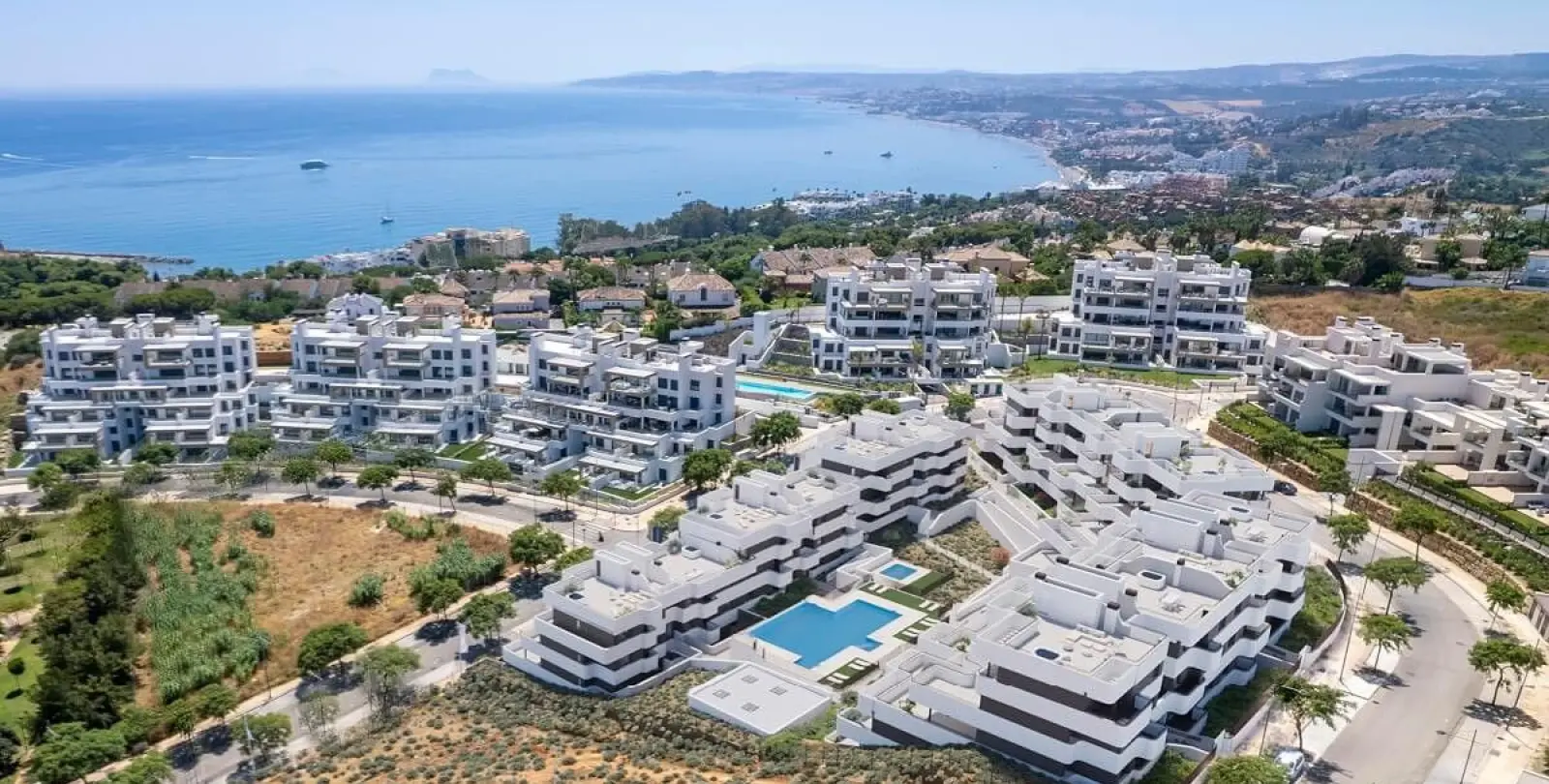 Продажа апартаментов на первом этаже в Estepona 7