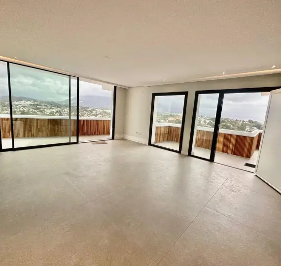 Продажа пентхауса в Nueva Andalucía