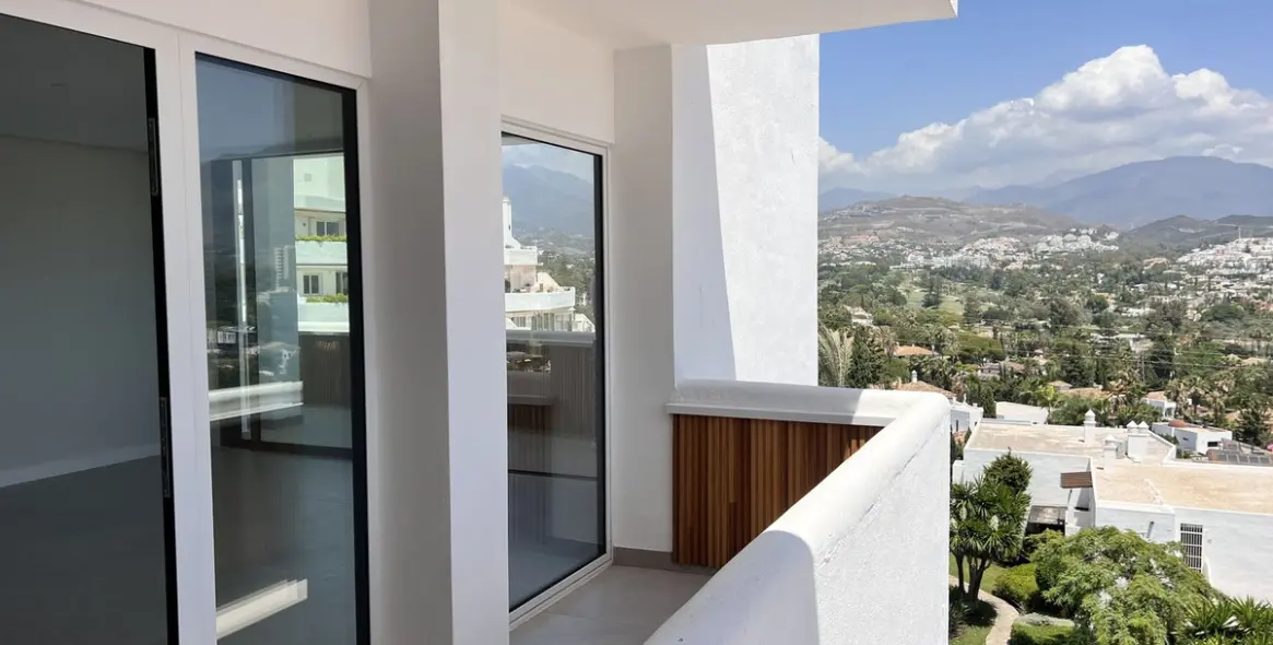 Продажа пентхауса в Nueva Andalucía 3