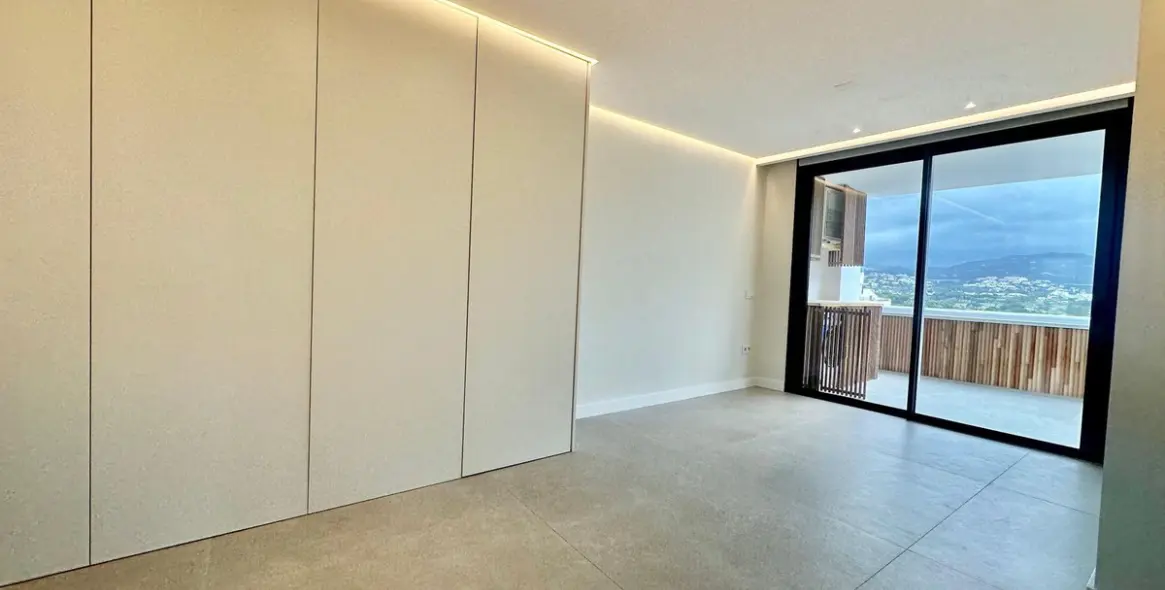 Sale of penthouse in Nueva Andalucía 5