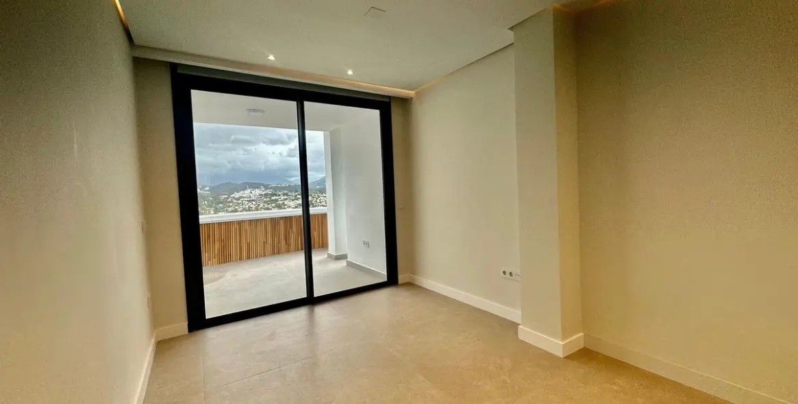 Sale of penthouse in Nueva Andalucía 12