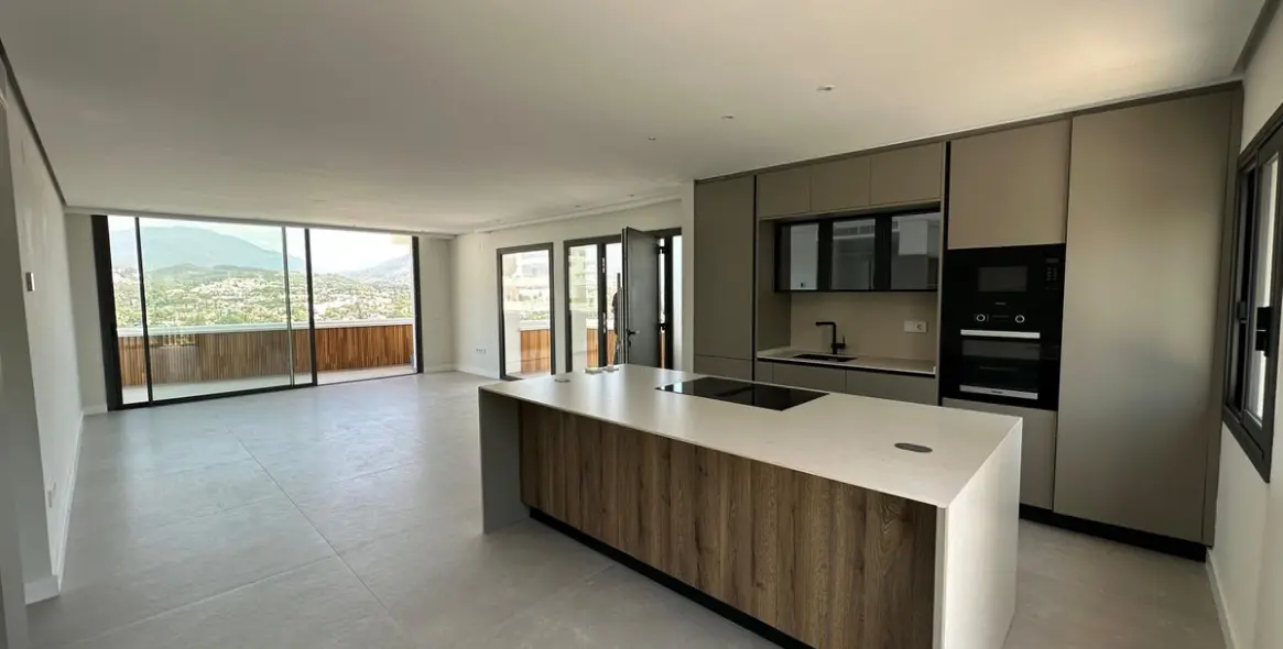 Sale of penthouse in Nueva Andalucía 16