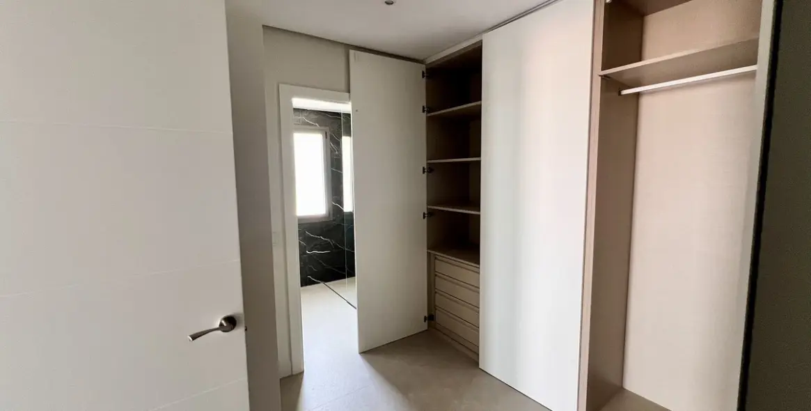 Sale of penthouse in Nueva Andalucía 17