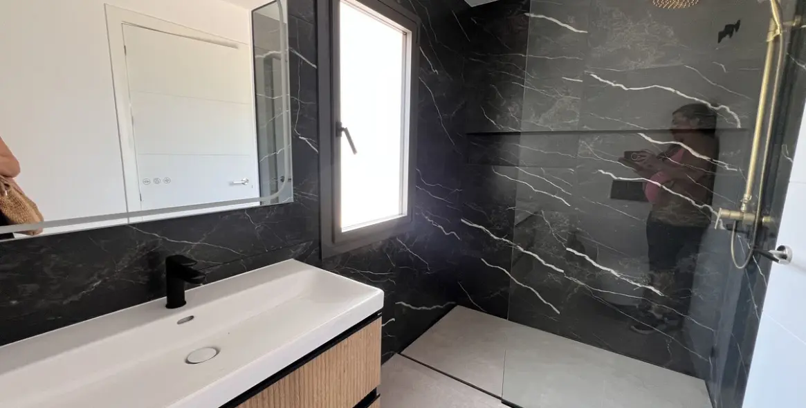 Sale of penthouse in Nueva Andalucía 18