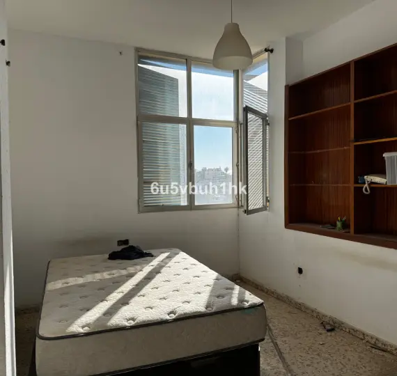 Sale of detached villa in El Candado