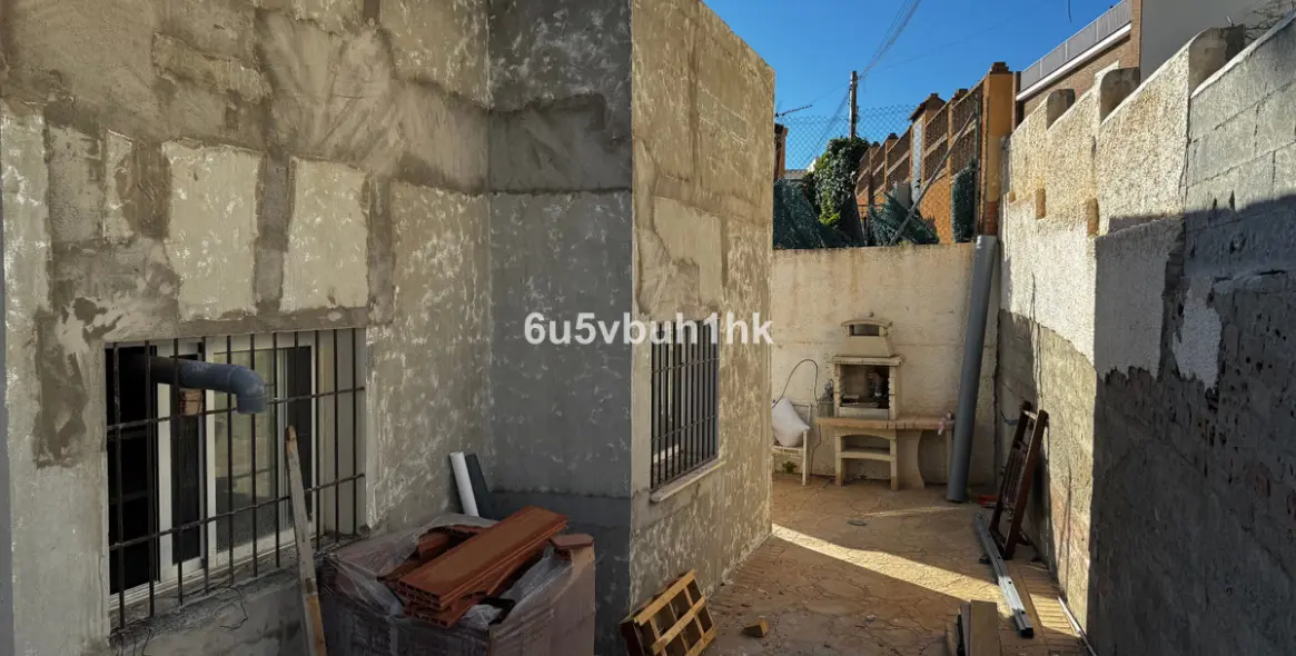 Venta de villa independiente en El Candado 31