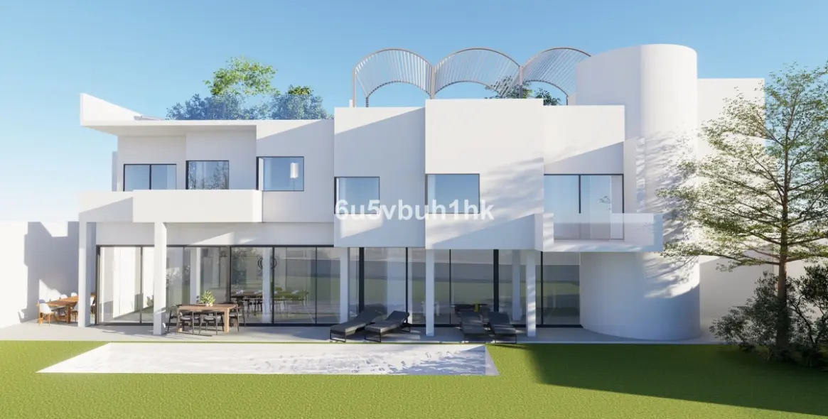 Sale of detached villa in El Candado 41