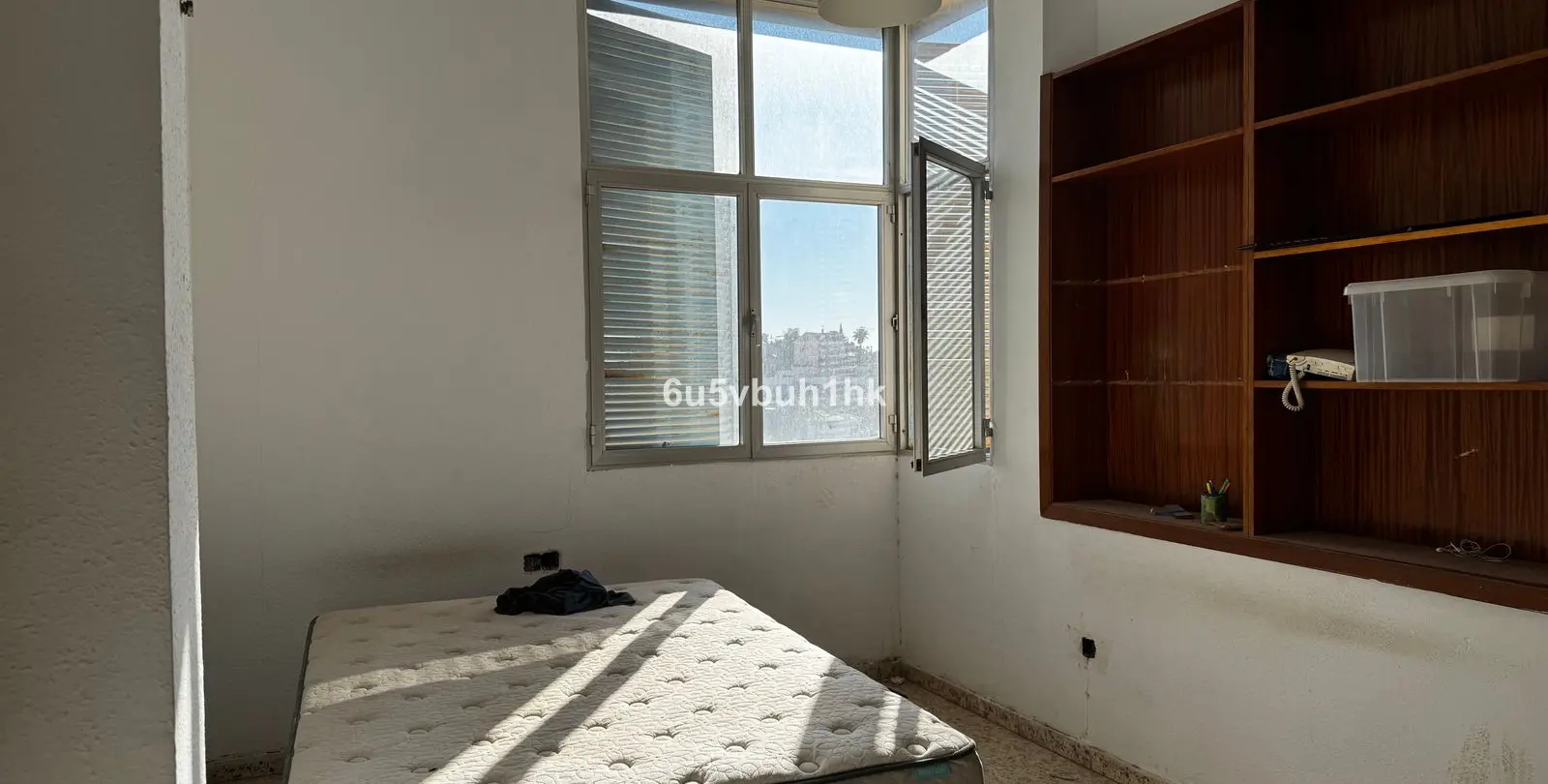 Sale of detached villa in El Candado 4
