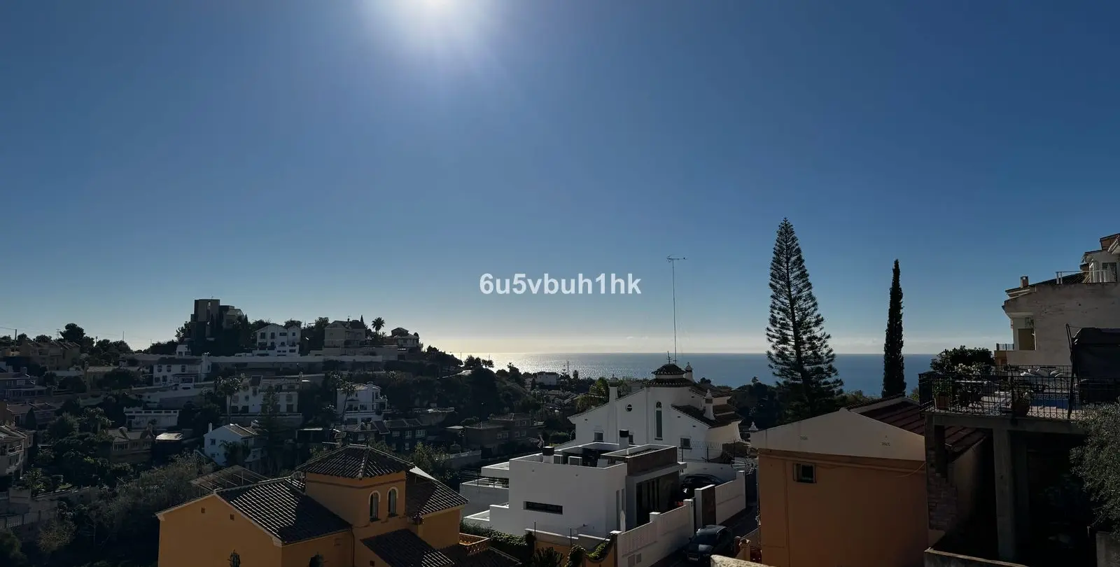 Sale of detached villa in El Candado 9