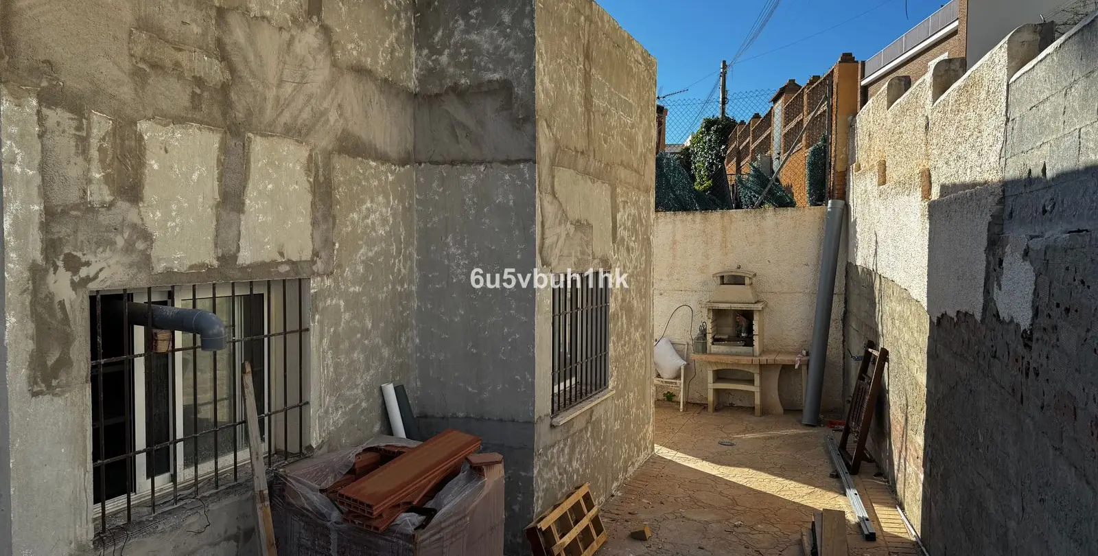 Sale of detached villa in El Candado 31