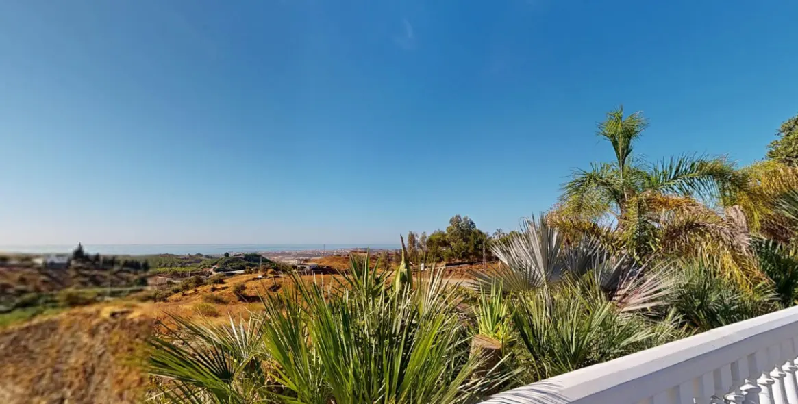 Продажа  отдельно стоящей виллы в Costa del Sol East 3