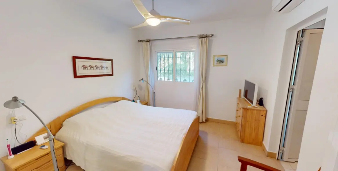 Продажа  отдельно стоящей виллы в Vélez-Málaga 16