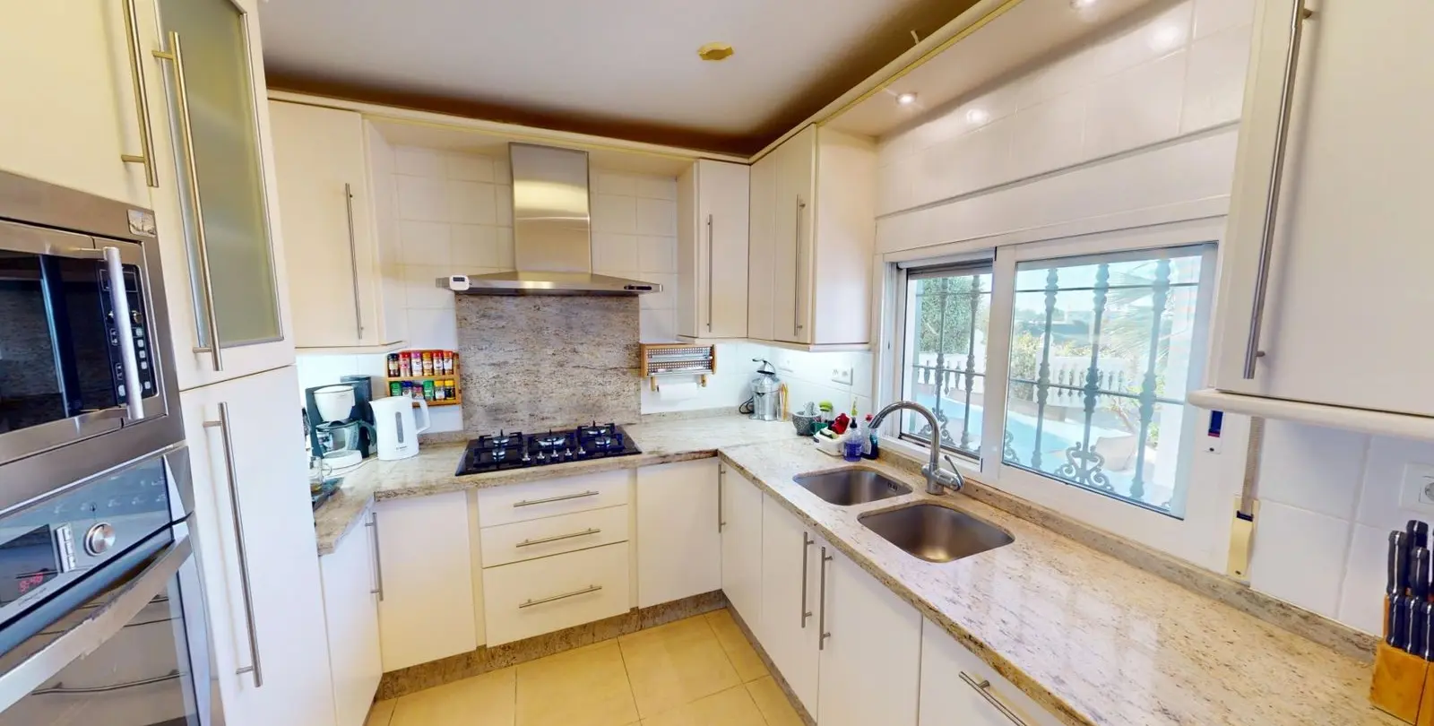Sale of detached villa in Vélez-Málaga 21
