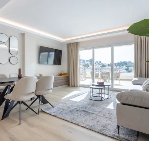 Venta de apartamento en planta media en Nueva Andalucía