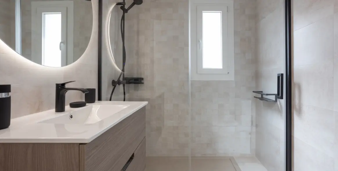 Sale of middle floor apartment in Nueva Andalucía 24