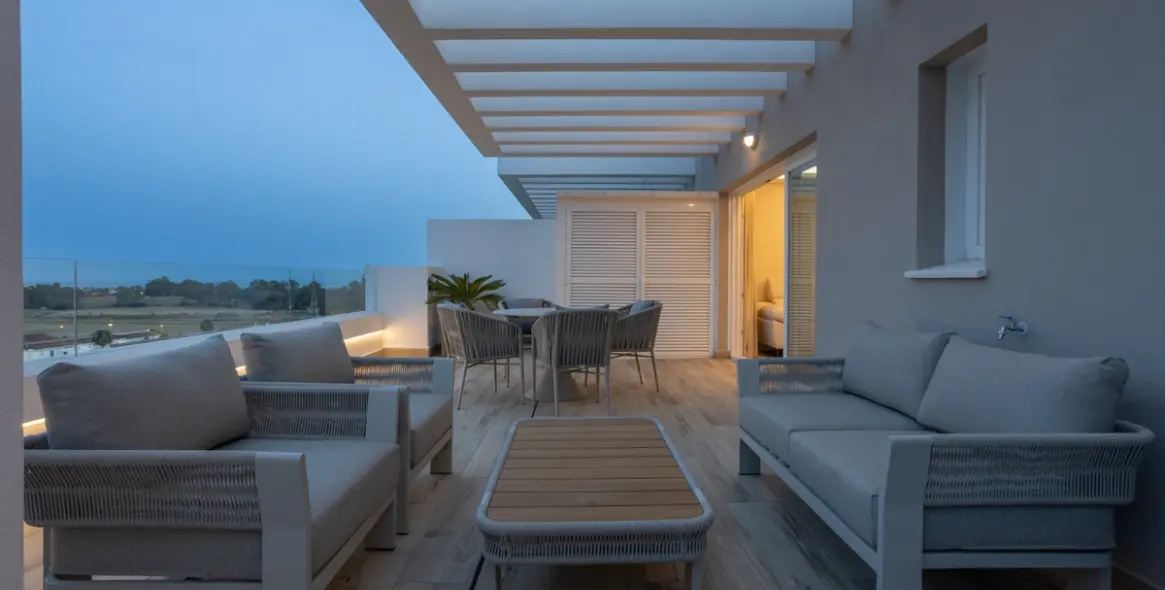 Sale of middle floor apartment in Nueva Andalucía 28