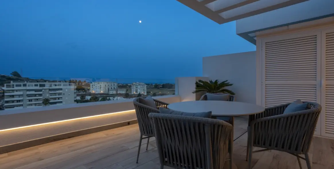 Sale of middle floor apartment in Nueva Andalucía 48