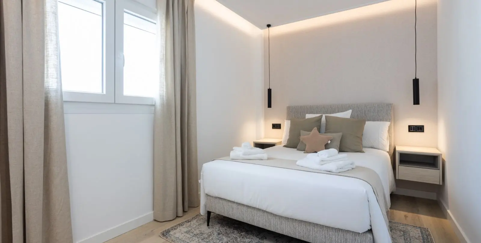 Venta de apartamento en planta media en Nueva Andalucía 15