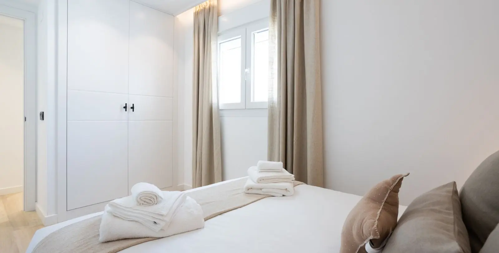 Venta de apartamento en planta media en Nueva Andalucía 18