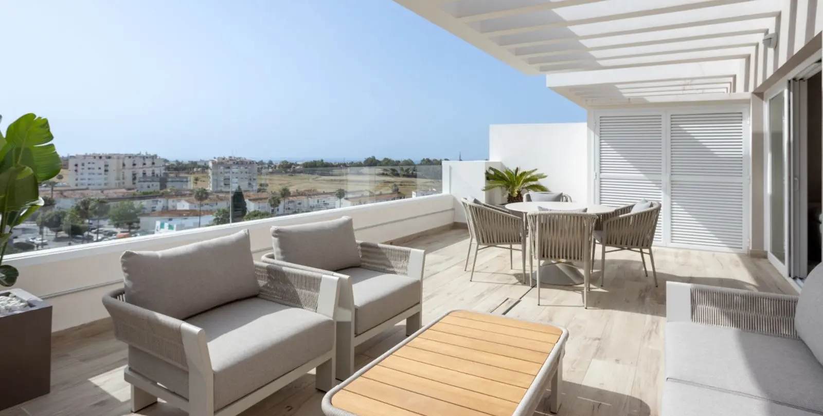 Venta de apartamento en planta media en Nueva Andalucía 32