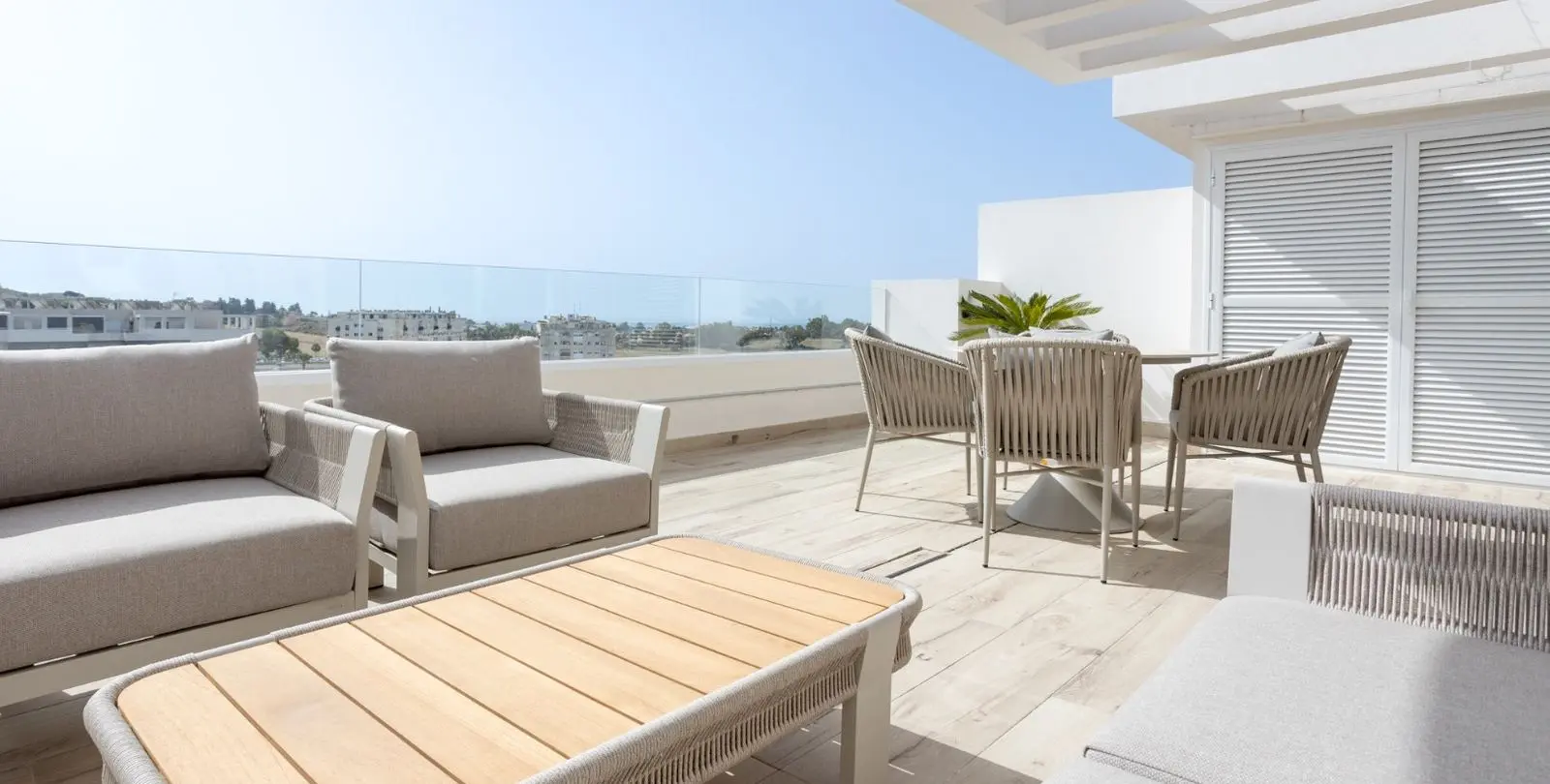 Venta de apartamento en planta media en Nueva Andalucía 43