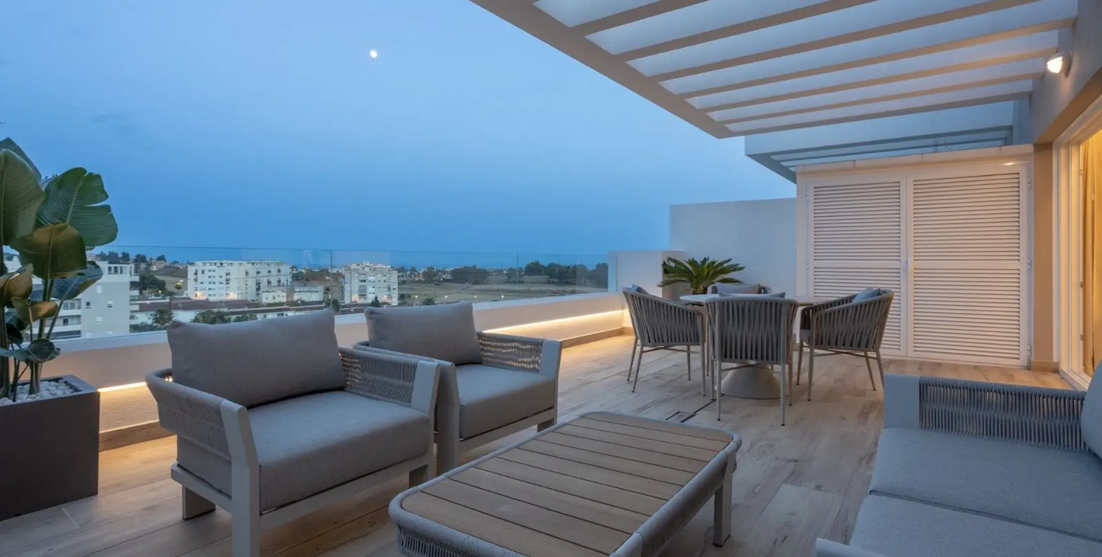 Venta de apartamento en planta media en Nueva Andalucía 47