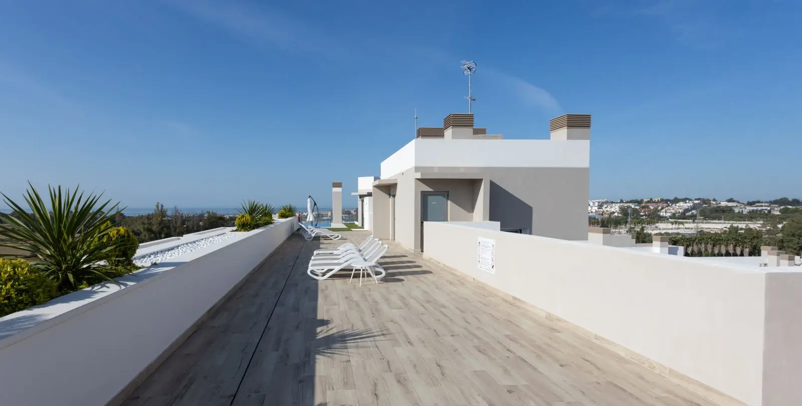 Venta de apartamento en planta media en Nueva Andalucía 55