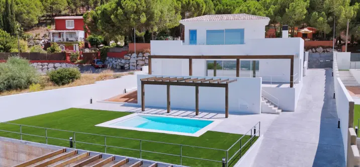 Sale of detached villa in Alhaurín de la Torre 0