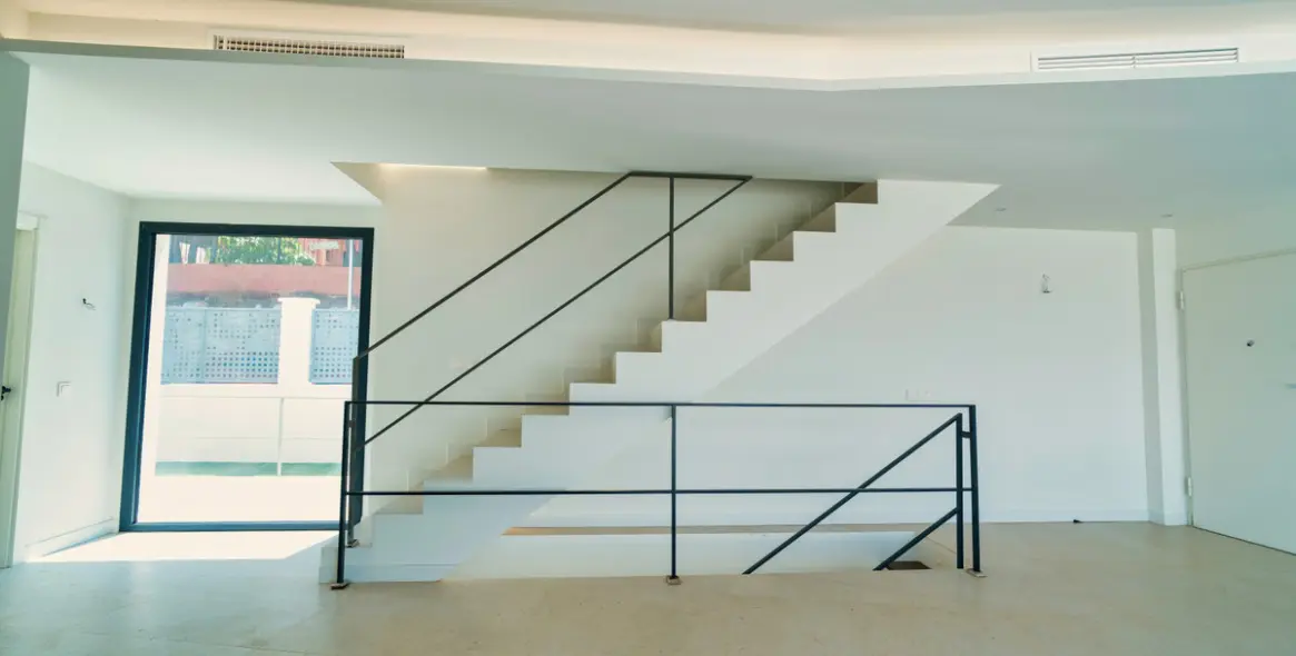 Продажа  отдельно стоящей виллы в Alhaurín de la Torre 20