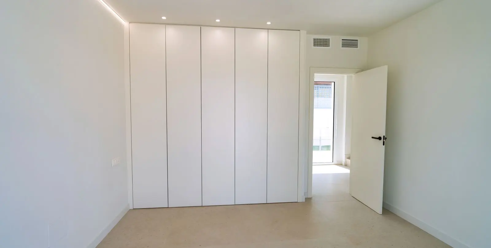 Sale of detached villa in Alhaurín de la Torre 5