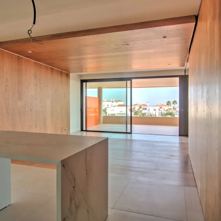 Sale of middle floor apartment in Fuengirola