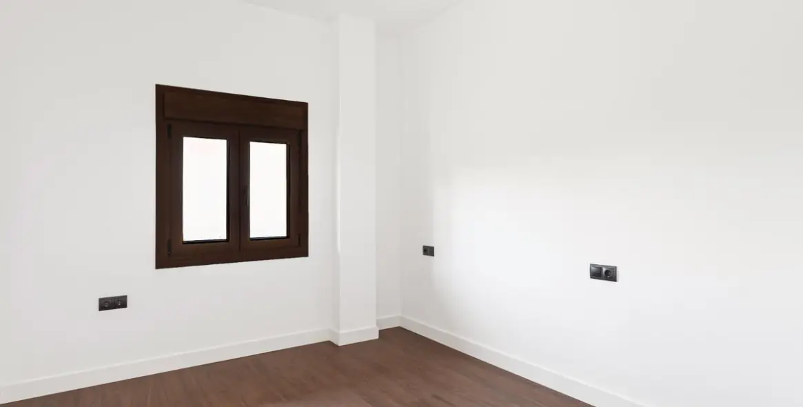 Продажа  отдельно стоящей виллы в Málaga Este 10