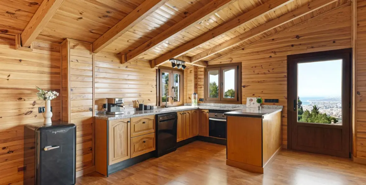 Продажа  отдельно стоящей виллы в Málaga Este 15