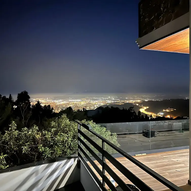 Sale of detached villa in Málaga Este