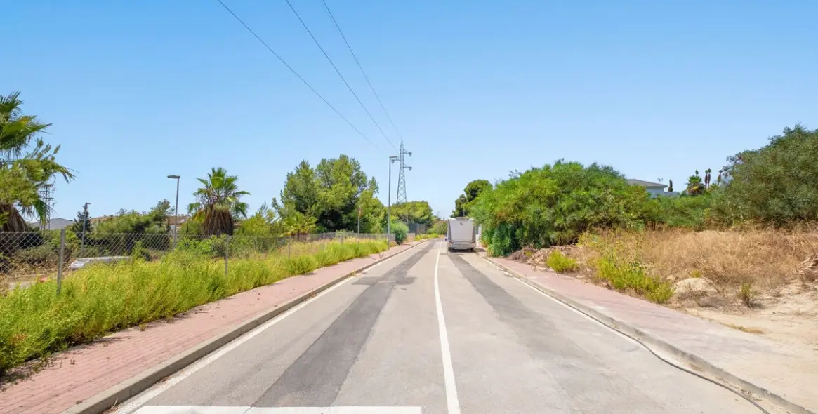 Sale of residential plot in Marbella 2