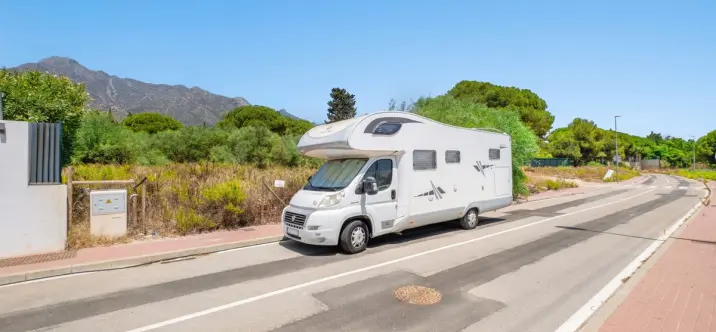 Sale of residential plot in Marbella 2