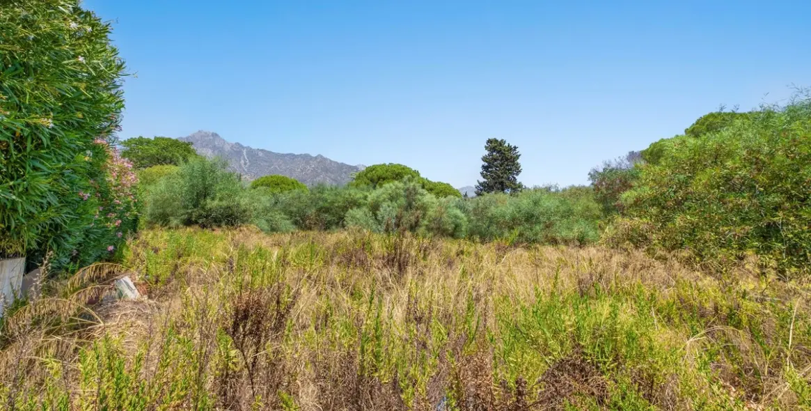 Sale of residential plot in Marbella 4