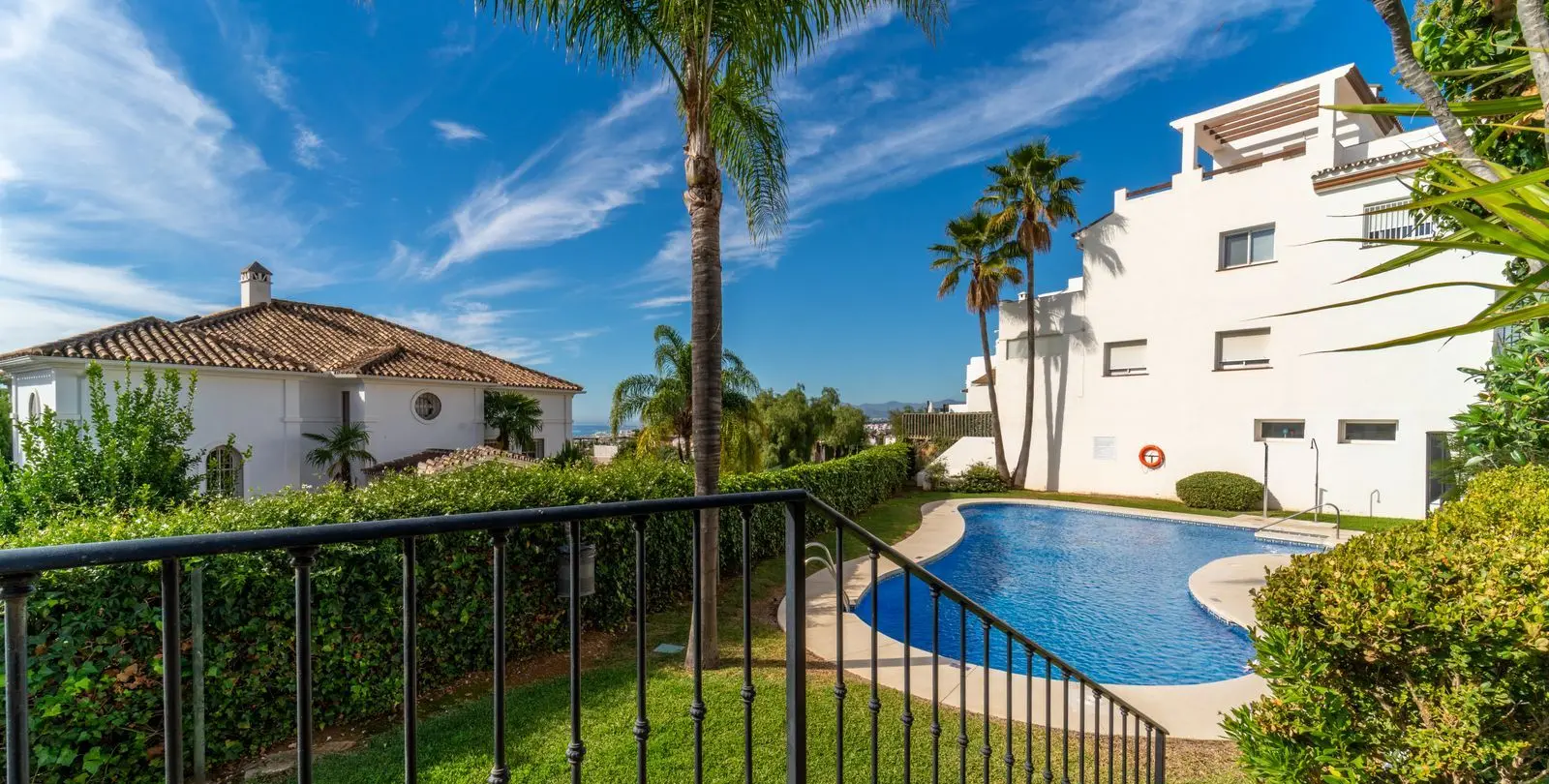Sale of townhouse in Marbella 54