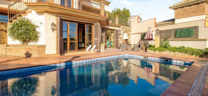 Oтдельно стоящая вилла R5144848 0