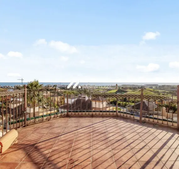 Oтдельно стоящая вилла R5144848