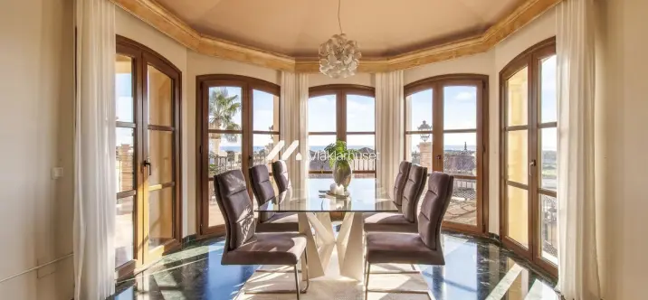 Oтдельно стоящая вилла R5144848 3