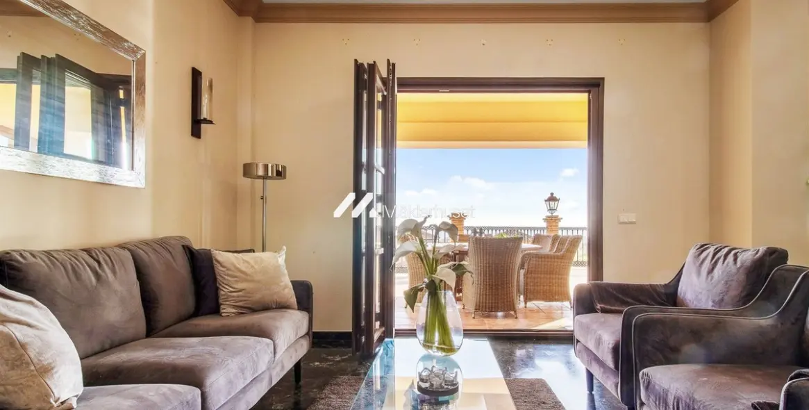 Продажа  отдельно стоящей виллы в Costa del Sol East 6