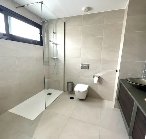 Продажа  отдельно стоящей виллы в Manilva