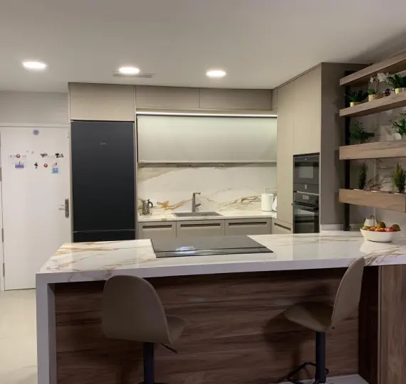 Продажа  отдельно стоящей виллы в Manilva